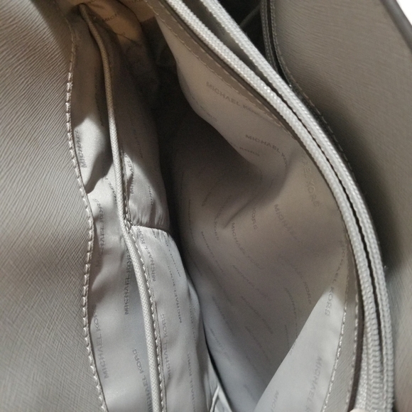 Michael Kors Large Emma Tote *Price Firm* - Picture 5 of 8